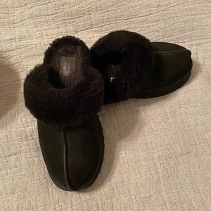 UGG platform disquette. Gently used.